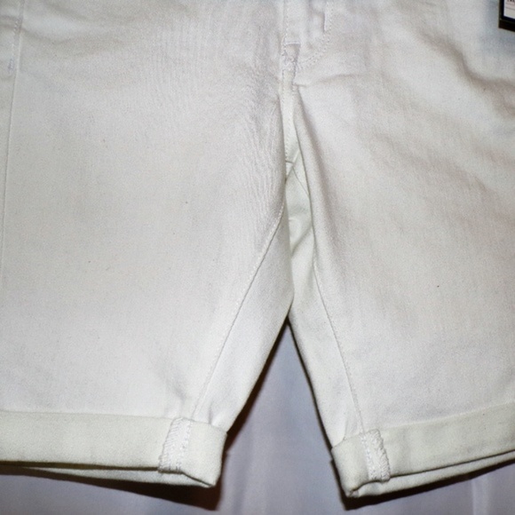 4/$15 Mossimo Supply Co. Women’s Size 00 24" Bermuda Shorts White - Picture 5 of 12